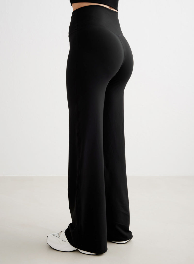 STRAIGHT LEG TIGHTS